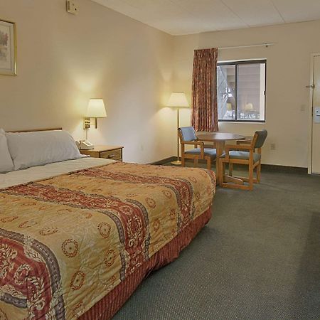 Days Inn By Wyndham Morehead Kültér fotó