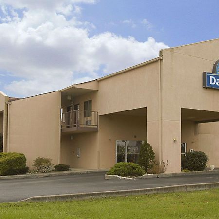 Days Inn By Wyndham Morehead Kültér fotó