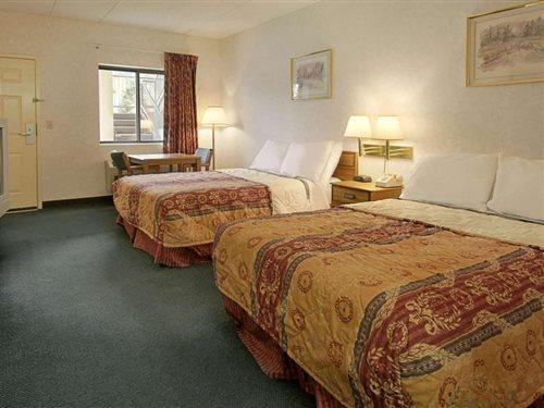 Days Inn By Wyndham Morehead Kültér fotó